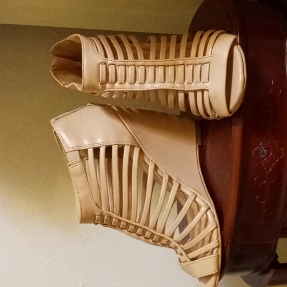 Express tan caged wedges